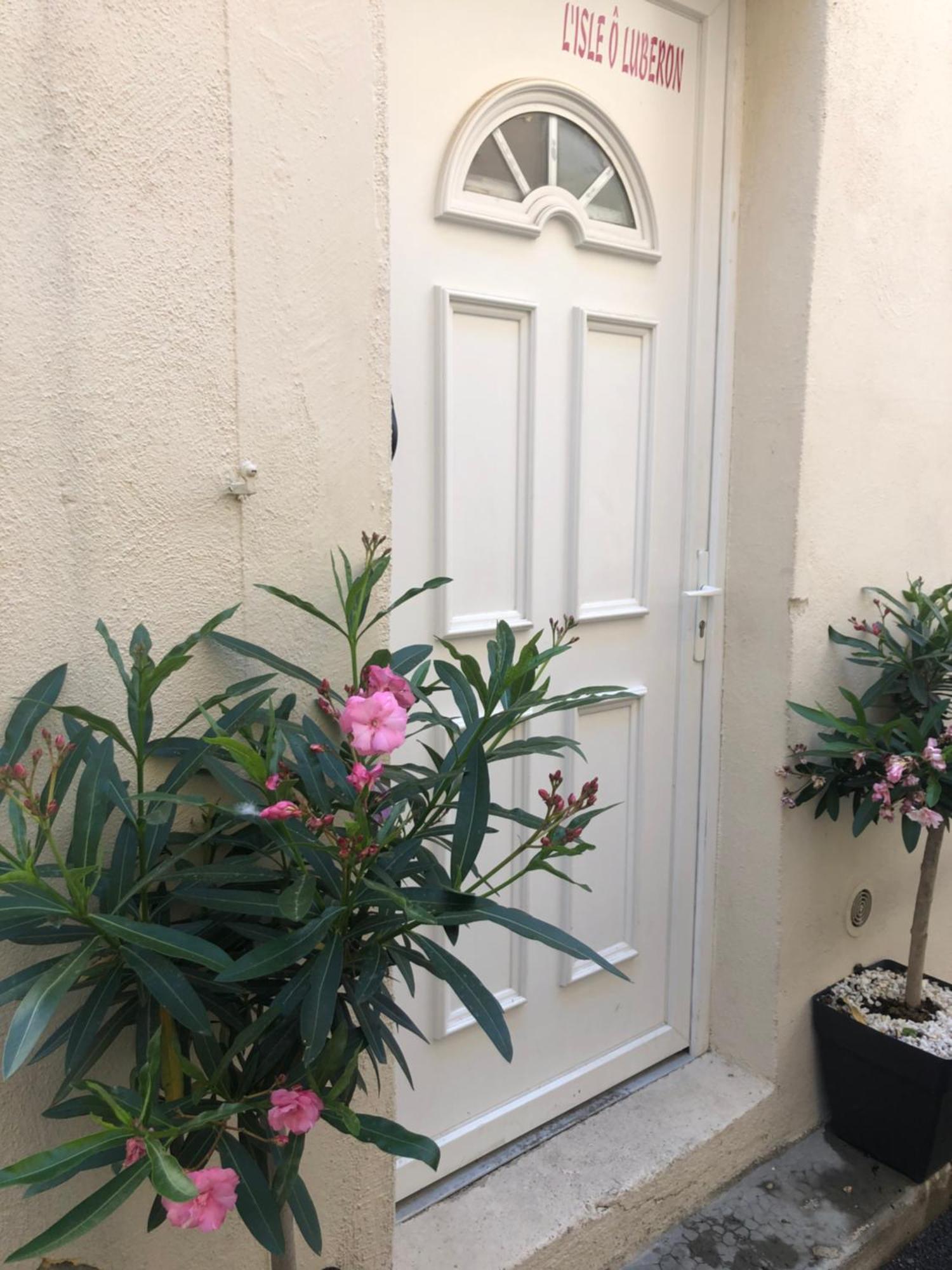 شقة L'Idylle LʼIsle-sur-la-Sorgue المظهر الخارجي الصورة